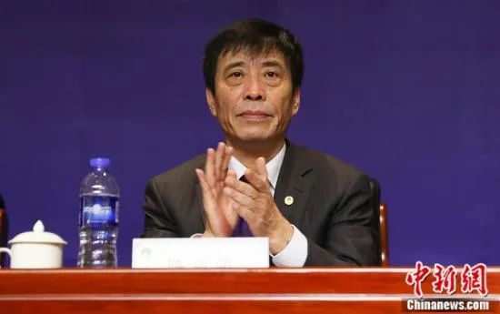 美国哺乳标清_标清