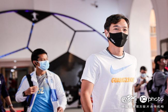 女总裁爱上穷小伙