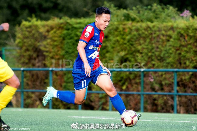 亚洲人成伊人成综合网久久